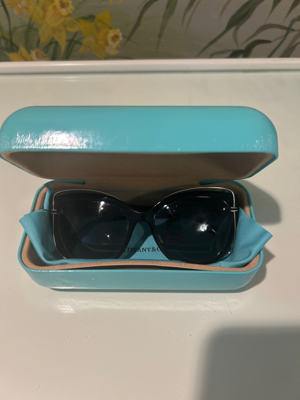 Tiffany & Co. TF4148 Black/Gold Cat-Eye Frames. Made in Italy w/ Case - Picture 8 of 11